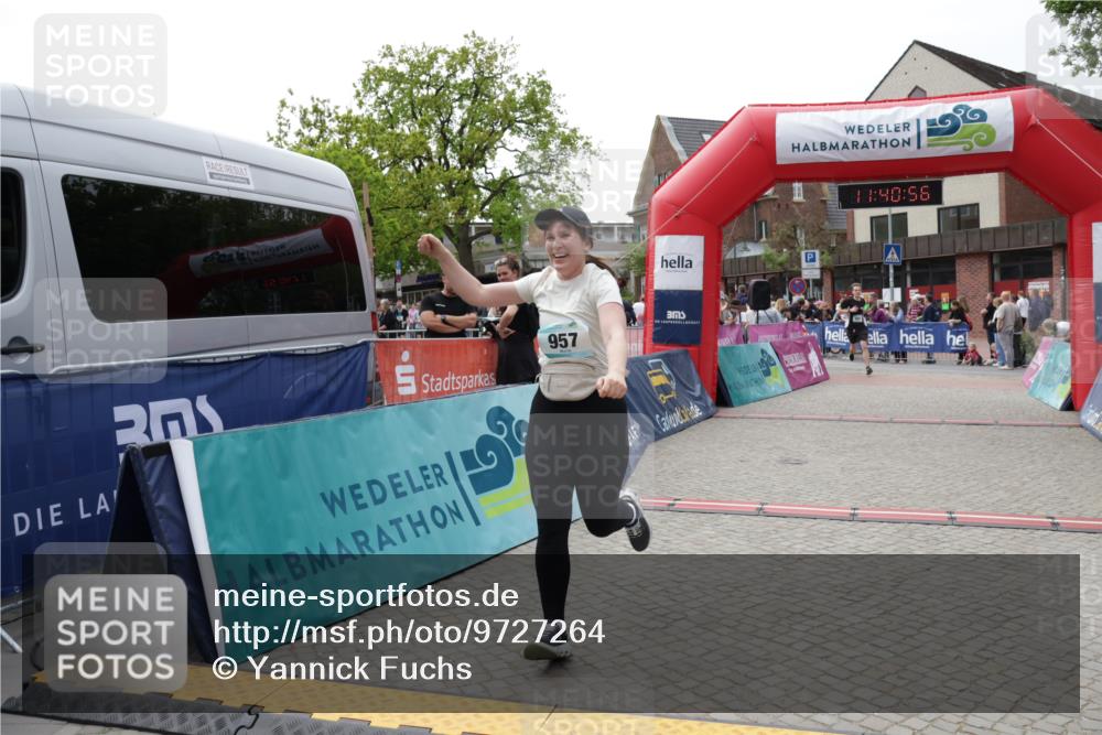 10.05.2026 - 8. Wedeler Halbmarathon Yannick Fuchs http://msf.ph/oto/9727264 10.05.2026 11:40:55 Ziel 591, 957, 968, 1001 meine-sportfotos.de