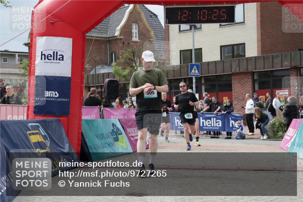 10.05.2026 - 8. Wedeler Halbmarathon Yannick Fuchs http://msf.ph/oto/9727265 10.05.2026 12:10:23 Ziel 79, 87, 183, 311, 505 meine-sportfotos.de