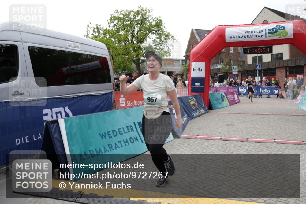 10.05.2026 - 8. Wedeler Halbmarathon Yannick Fuchs http://msf.ph/oto/9727267 10.05.2026 11:40:55 Ziel 591, 957, 968, 1001 meine-sportfotos.de