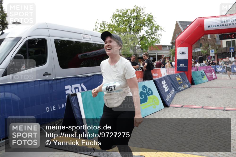 10.05.2026 - 8. Wedeler Halbmarathon Yannick Fuchs http://msf.ph/oto/9727275 10.05.2026 11:40:55 Ziel 591, 957, 968, 1001 meine-sportfotos.de