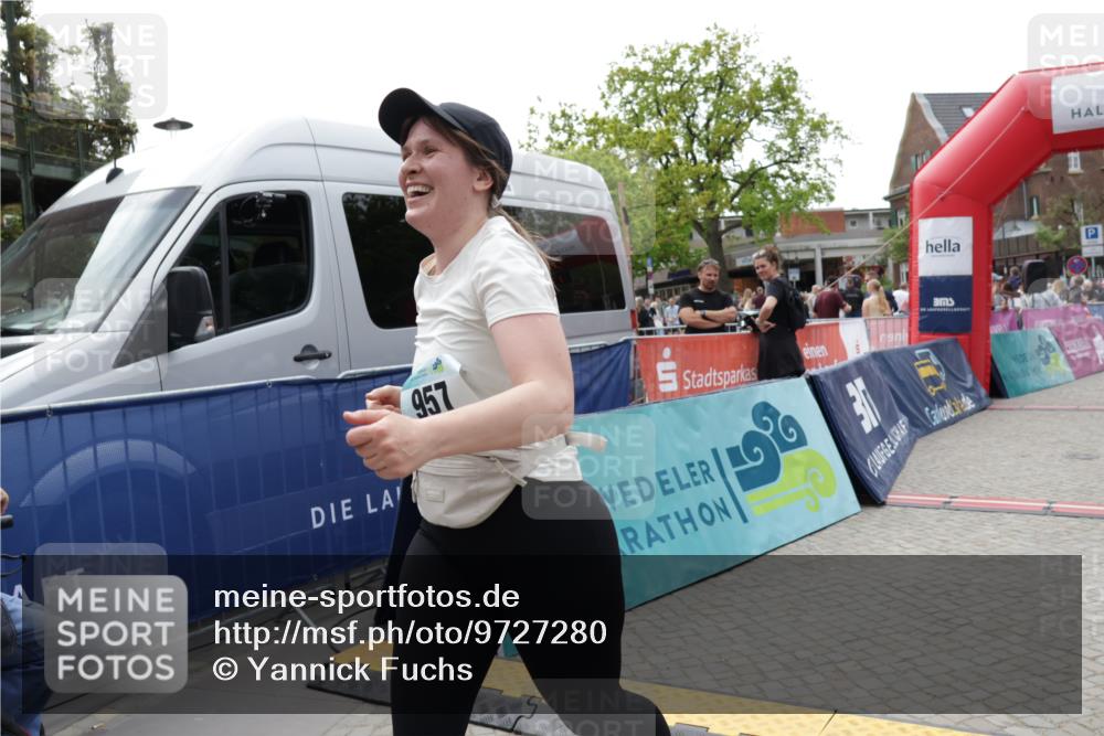 10.05.2026 - 8. Wedeler Halbmarathon Yannick Fuchs http://msf.ph/oto/9727280 10.05.2026 11:40:55 Ziel 591, 957, 968, 1001 meine-sportfotos.de