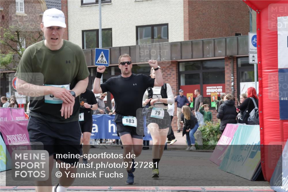 10.05.2026 - 8. Wedeler Halbmarathon Yannick Fuchs http://msf.ph/oto/9727281 10.05.2026 12:10:25 Ziel 79, 87, 183, 311, 505 meine-sportfotos.de