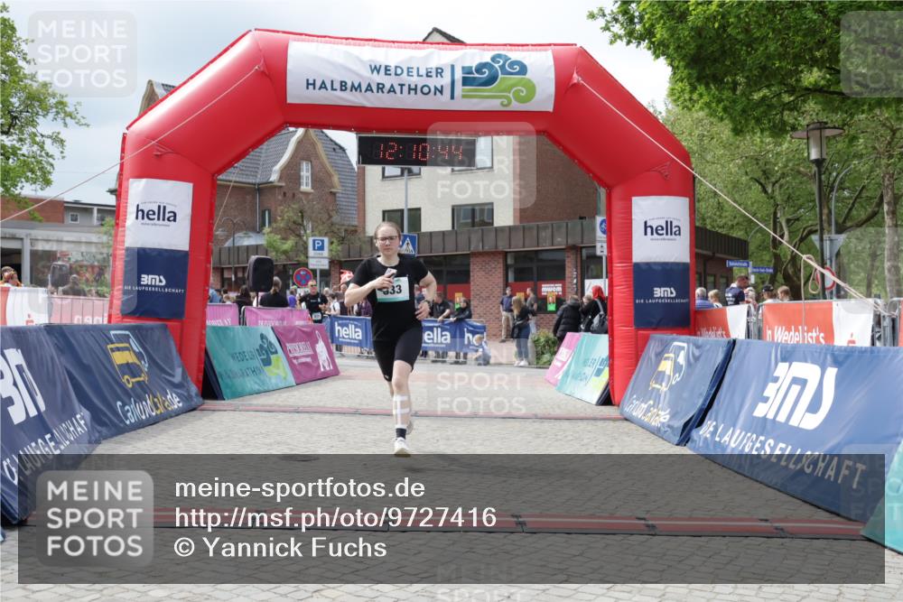 10.05.2026 - 8. Wedeler Halbmarathon Yannick Fuchs http://msf.ph/oto/9727416 10.05.2026 12:10:42 Ziel 516, 878 meine-sportfotos.de