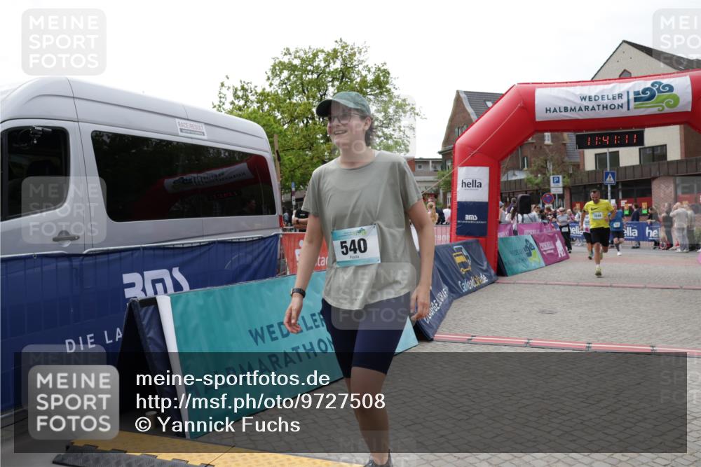 10.05.2026 - 8. Wedeler Halbmarathon Yannick Fuchs http://msf.ph/oto/9727508 10.05.2026 11:41:09 Ziel 310, 540, 543, 658, 679, 770, 893, 1048 meine-sportfotos.de