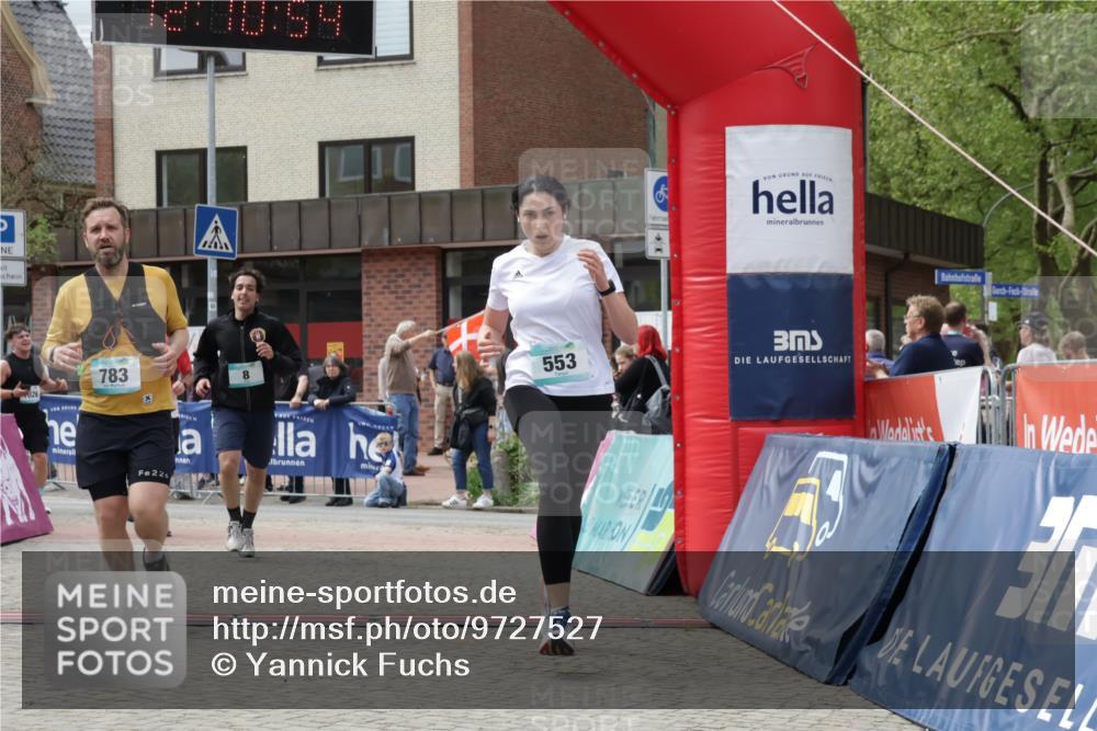 10.05.2026 - 8. Wedeler Halbmarathon Yannick Fuchs http://msf.ph/oto/9727527 10.05.2026 12:10:53 Ziel 8, 553, 692, 783, 1026 meine-sportfotos.de