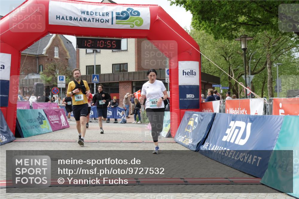10.05.2026 - 8. Wedeler Halbmarathon Yannick Fuchs http://msf.ph/oto/9727532 10.05.2026 12:10:53 Ziel 8, 553, 692, 783, 1026 meine-sportfotos.de