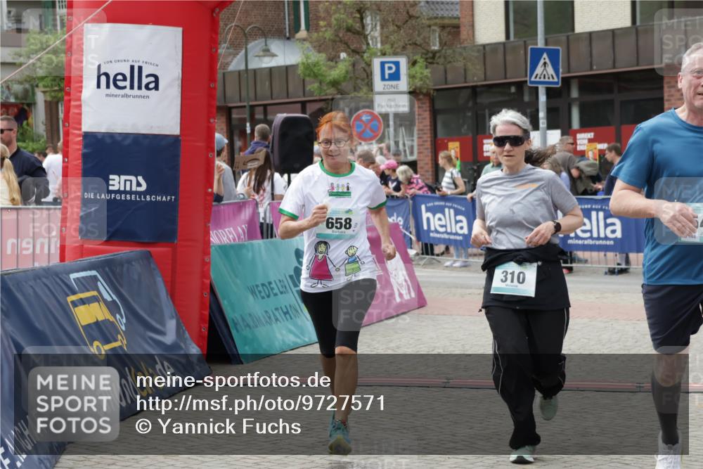 10.05.2026 - 8. Wedeler Halbmarathon Yannick Fuchs http://msf.ph/oto/9727571 10.05.2026 11:41:13 Ziel 153, 310, 543, 658, 770, 1048 meine-sportfotos.de