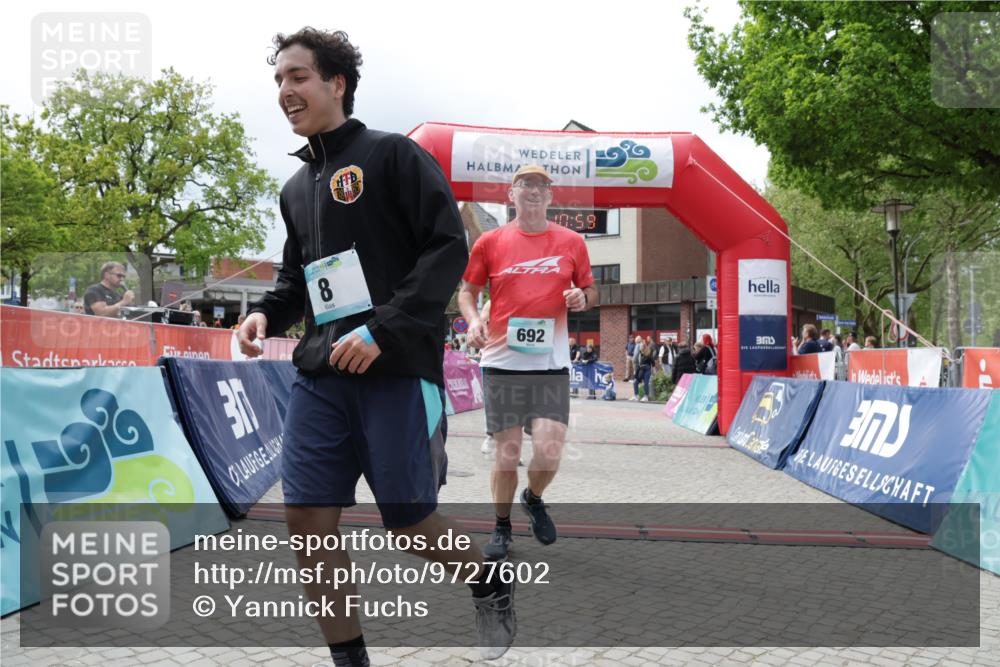 10.05.2026 - 8. Wedeler Halbmarathon Yannick Fuchs http://msf.ph/oto/9727602 10.05.2026 12:10:57 Ziel 8, 200, 553, 692, 783, 1026 meine-sportfotos.de