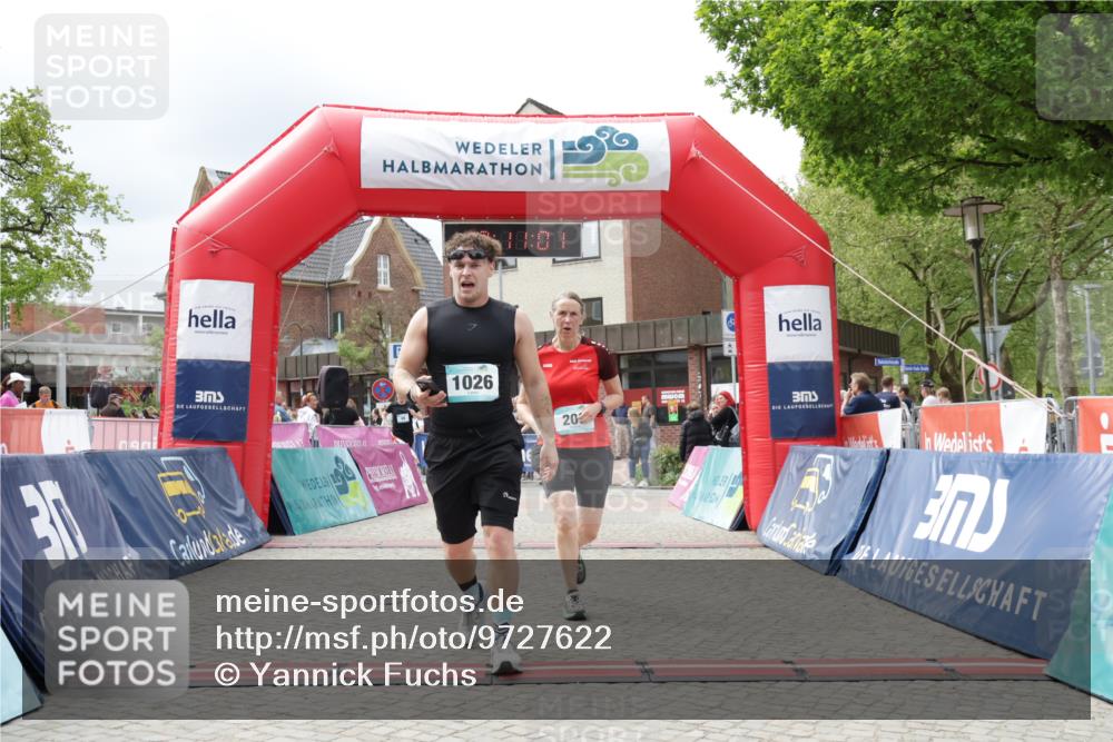 10.05.2026 - 8. Wedeler Halbmarathon Yannick Fuchs http://msf.ph/oto/9727622 10.05.2026 12:10:59 Ziel 8, 48, 200, 692, 1026 meine-sportfotos.de