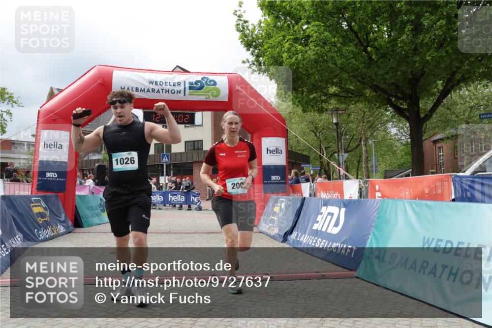 10.05.2026 - 8. Wedeler Halbmarathon Yannick Fuchs http://msf.ph/oto/9727637 10.05.2026 12:11:00 Ziel 8, 48, 200, 692, 1026 meine-sportfotos.de