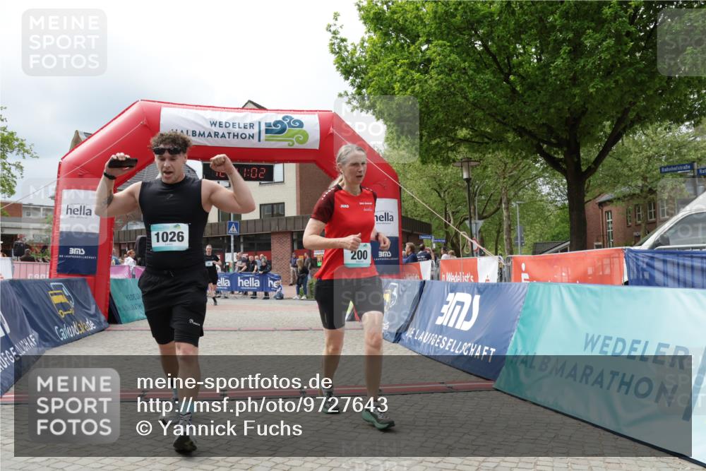 10.05.2026 - 8. Wedeler Halbmarathon Yannick Fuchs http://msf.ph/oto/9727643 10.05.2026 12:11:00 Ziel 8, 48, 200, 692, 1026 meine-sportfotos.de