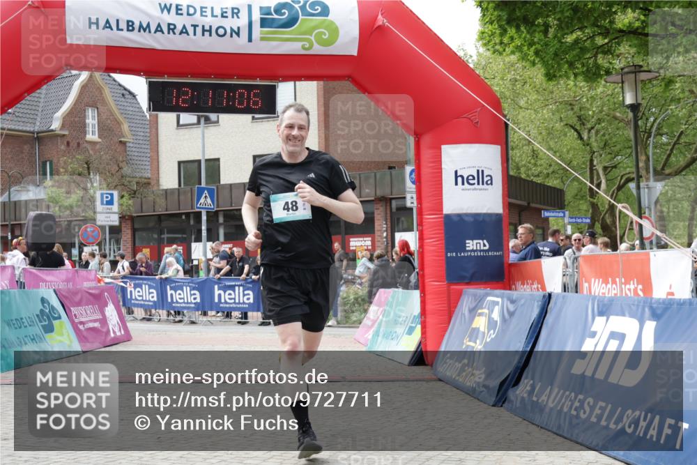 10.05.2026 - 8. Wedeler Halbmarathon Yannick Fuchs http://msf.ph/oto/9727711 10.05.2026 12:11:04 Ziel 48, 200 meine-sportfotos.de