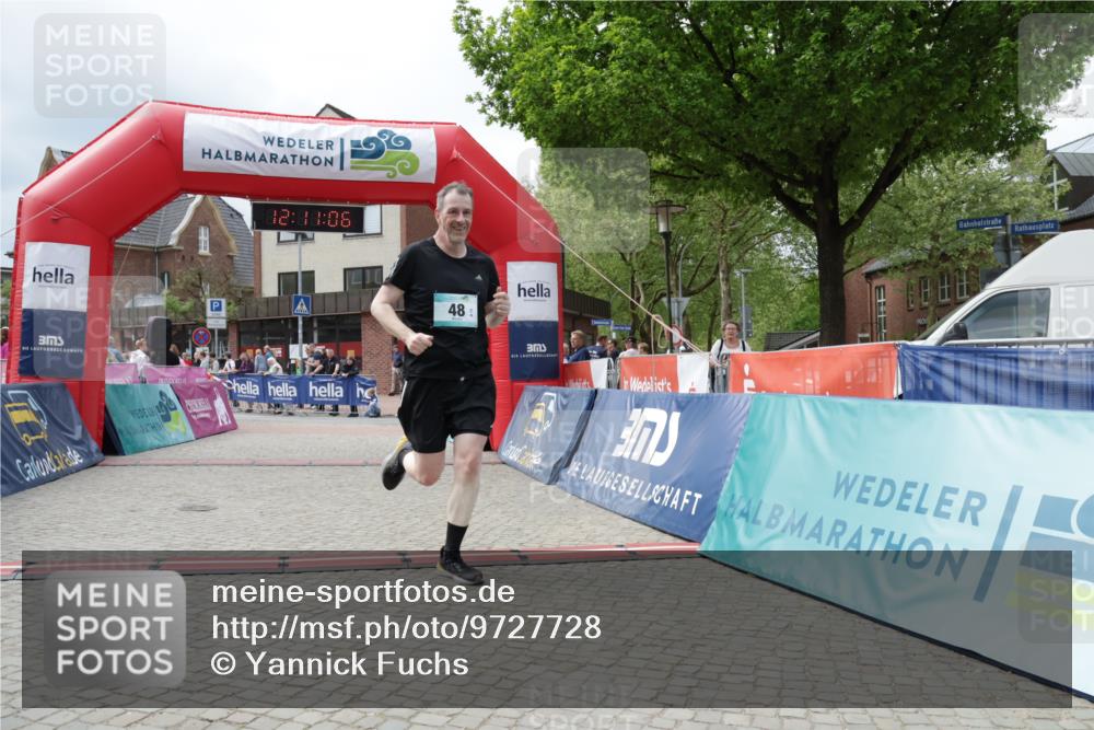 10.05.2026 - 8. Wedeler Halbmarathon Yannick Fuchs http://msf.ph/oto/9727728 10.05.2026 12:11:04 Ziel 48, 200 meine-sportfotos.de