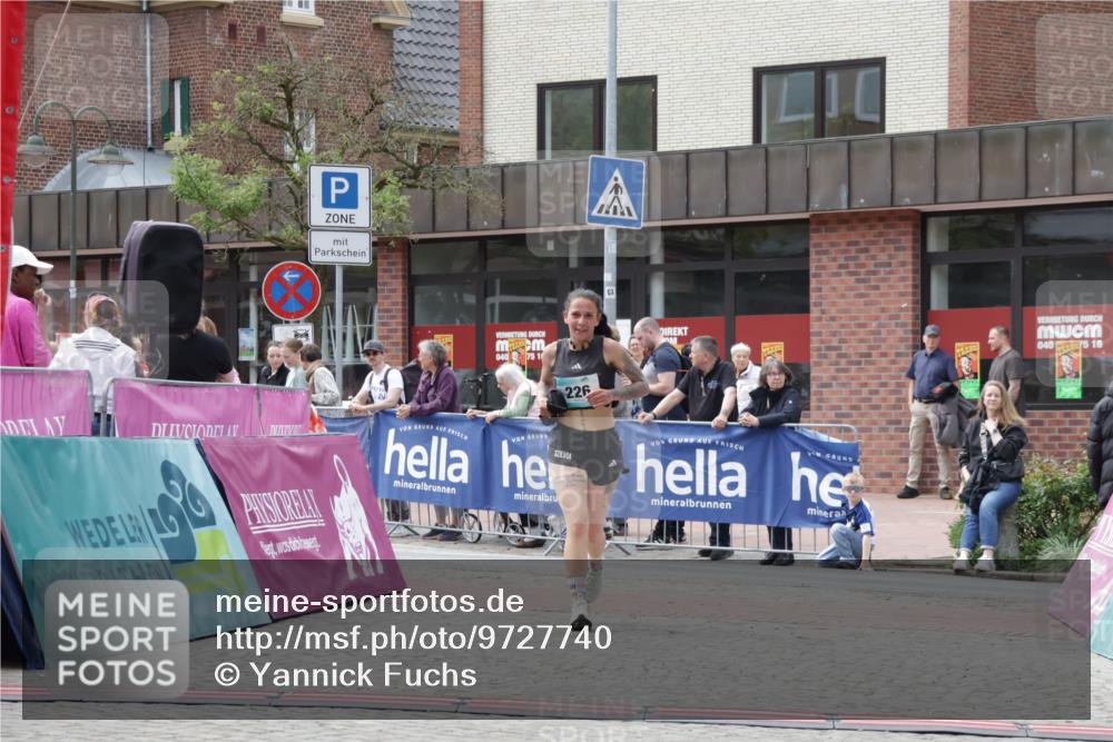 10.05.2026 - 8. Wedeler Halbmarathon Yannick Fuchs http://msf.ph/oto/9727740 10.05.2026 12:11:26 Ziel 226 meine-sportfotos.de