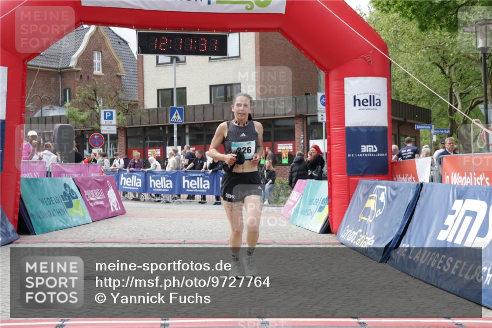 10.05.2026 - 8. Wedeler Halbmarathon Yannick Fuchs http://msf.ph/oto/9727764 10.05.2026 12:11:29 Ziel 226 meine-sportfotos.de