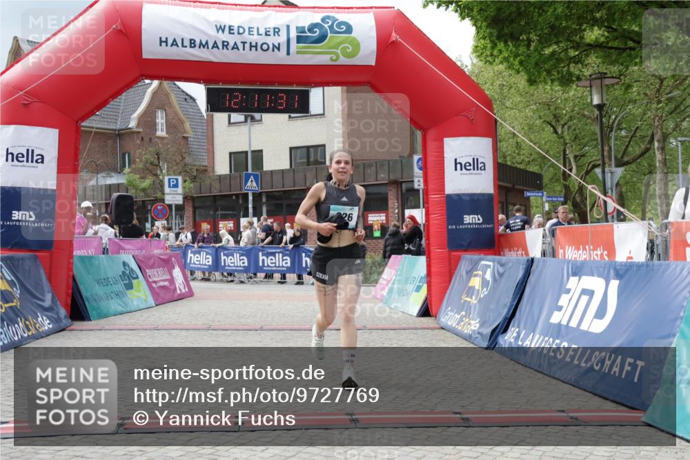 10.05.2026 - 8. Wedeler Halbmarathon Yannick Fuchs http://msf.ph/oto/9727769 10.05.2026 12:11:29 Ziel 226 meine-sportfotos.de