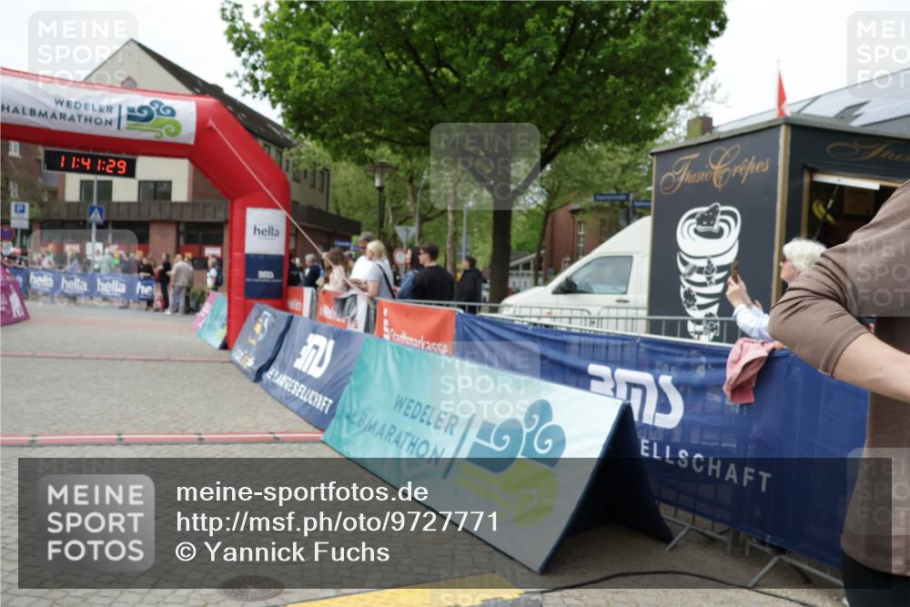 10.05.2026 - 8. Wedeler Halbmarathon Yannick Fuchs http://msf.ph/oto/9727771 10.05.2026 11:41:27 Ziel 54, 868 meine-sportfotos.de