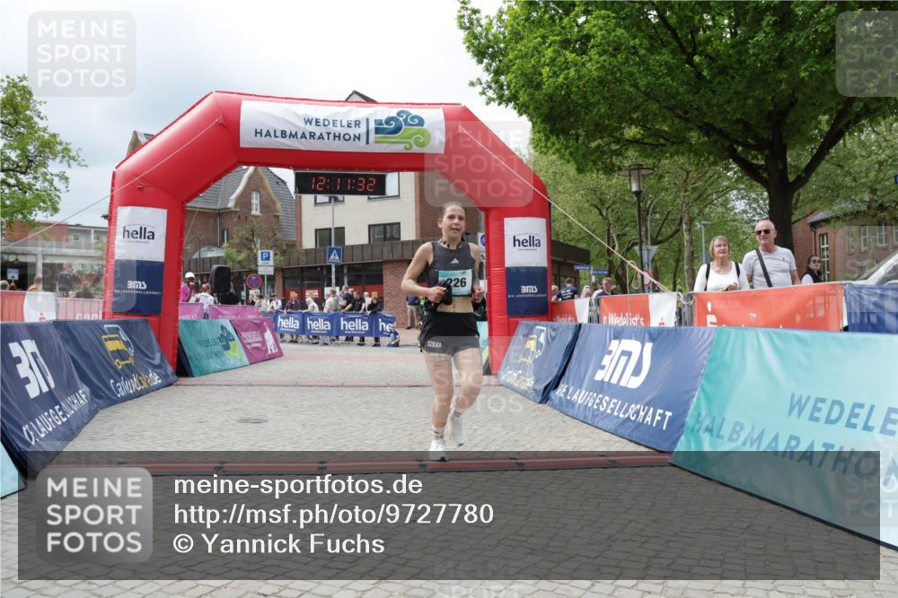 10.05.2026 - 8. Wedeler Halbmarathon Yannick Fuchs http://msf.ph/oto/9727780 10.05.2026 12:11:30 Ziel 226 meine-sportfotos.de