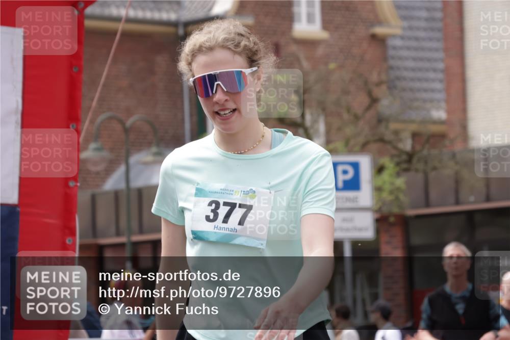 10.05.2026 - 8. Wedeler Halbmarathon Yannick Fuchs http://msf.ph/oto/9727896 10.05.2026 12:12:01 Ziel 149, 377, 429 meine-sportfotos.de