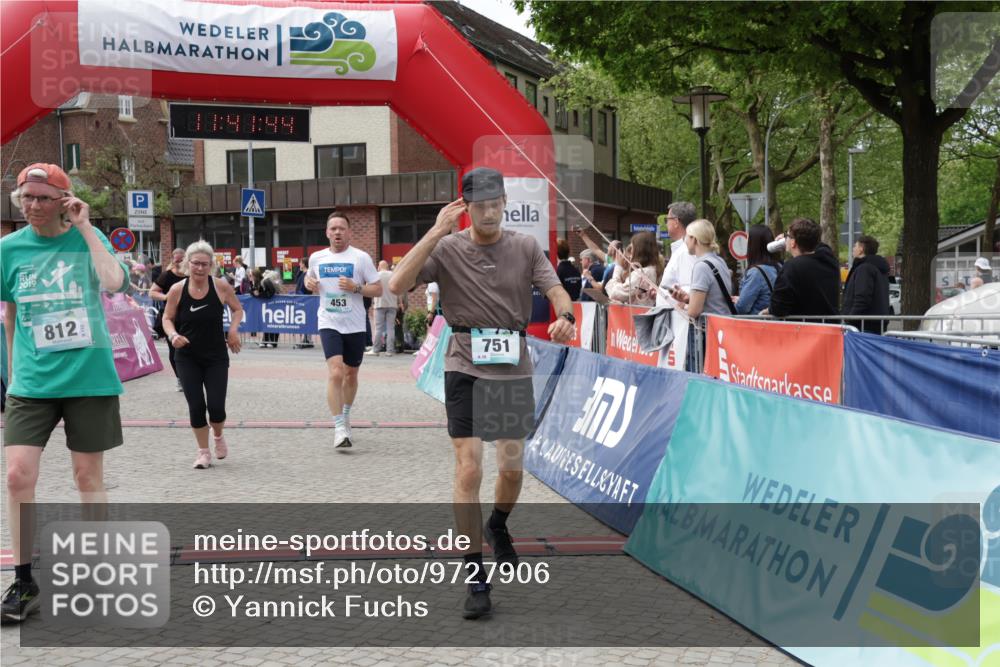 10.05.2026 - 8. Wedeler Halbmarathon Yannick Fuchs http://msf.ph/oto/9727906 10.05.2026 11:41:43 Ziel 248, 453, 751, 812, 923, 2238 meine-sportfotos.de
