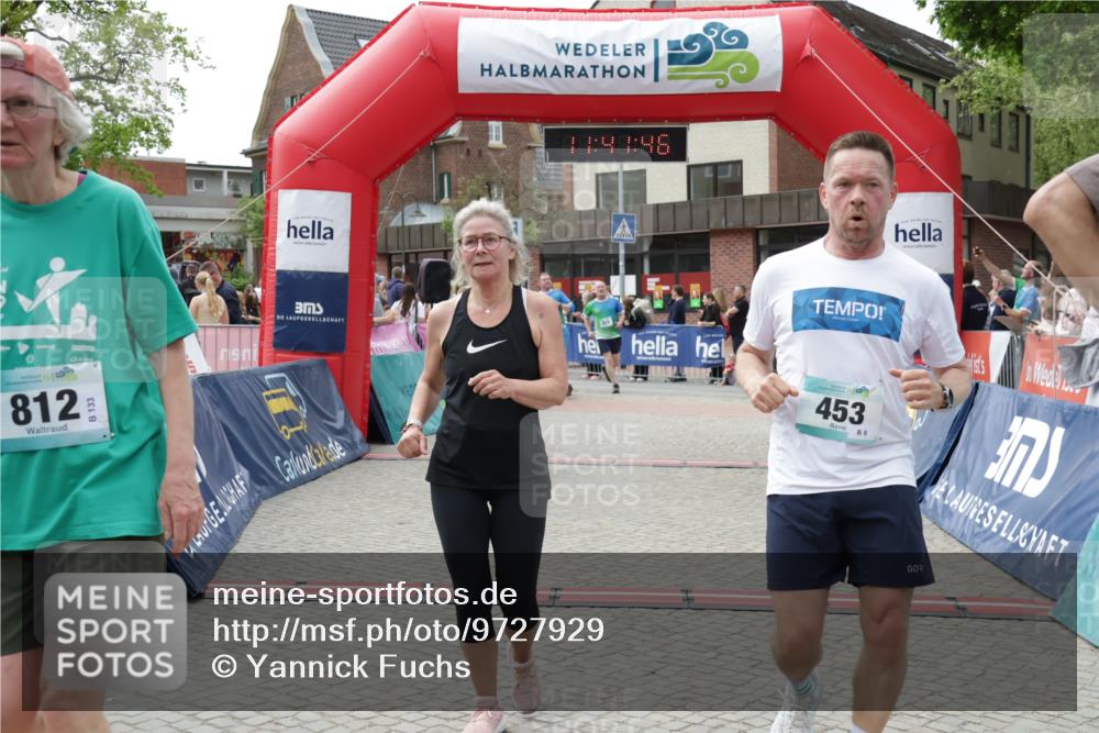 10.05.2026 - 8. Wedeler Halbmarathon Yannick Fuchs http://msf.ph/oto/9727929 10.05.2026 11:41:45 Ziel 108, 248, 453, 751, 812, 923, 924, 2238 meine-sportfotos.de