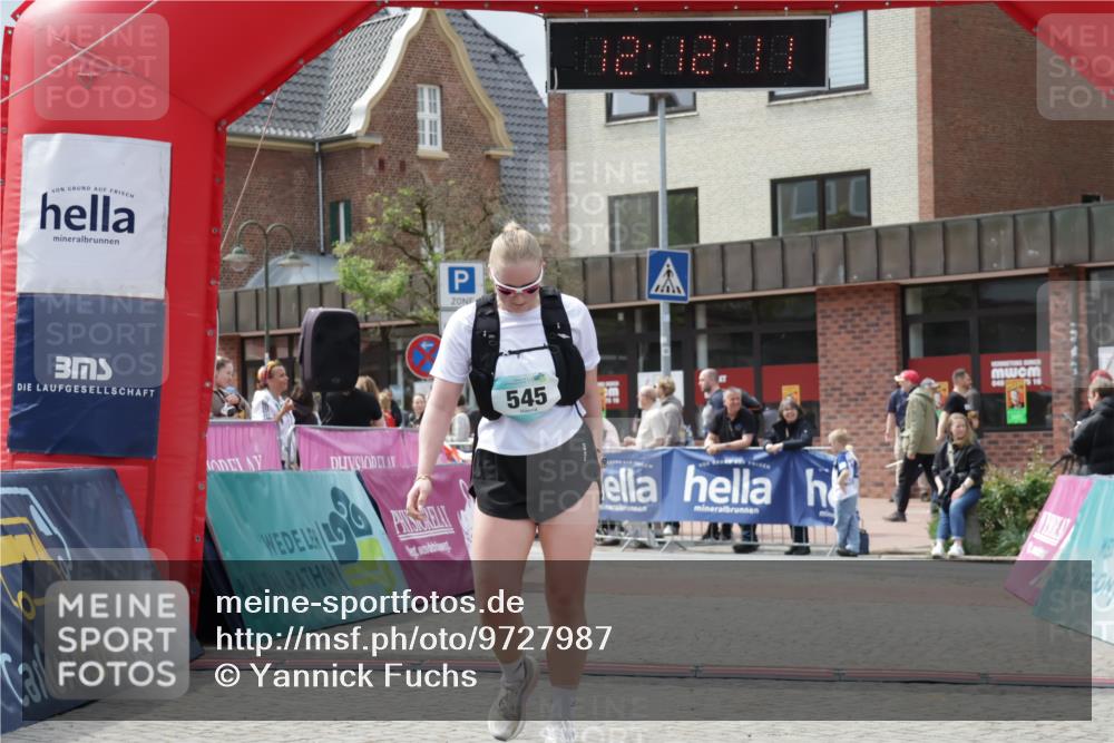 10.05.2026 - 8. Wedeler Halbmarathon Yannick Fuchs http://msf.ph/oto/9727987 10.05.2026 12:12:09 Ziel 149, 545, 601 meine-sportfotos.de