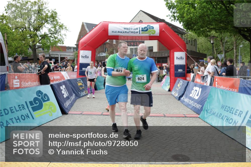 10.05.2026 - 8. Wedeler Halbmarathon Yannick Fuchs http://msf.ph/oto/9728050 10.05.2026 11:41:52 Ziel 108, 223, 923, 924 meine-sportfotos.de