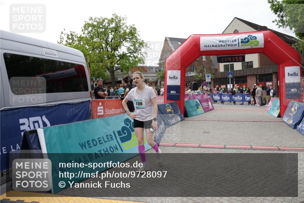 10.05.2026 - 8. Wedeler Halbmarathon Yannick Fuchs http://msf.ph/oto/9728097 10.05.2026 11:41:58 Ziel  meine-sportfotos.de