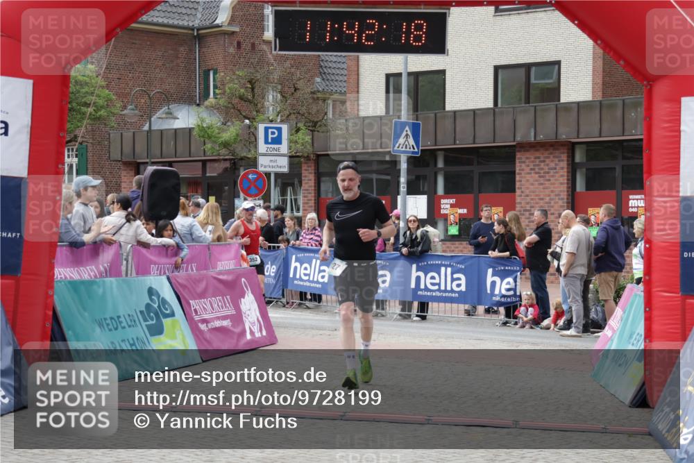 10.05.2026 - 8. Wedeler Halbmarathon Yannick Fuchs http://msf.ph/oto/9728199 10.05.2026 11:42:16 Ziel 127, 352 meine-sportfotos.de