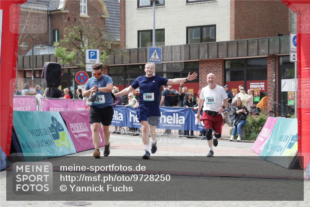 10.05.2026 - 8. Wedeler Halbmarathon Yannick Fuchs http://msf.ph/oto/9728250 10.05.2026 12:12:59 Ziel 259, 274, 286 meine-sportfotos.de