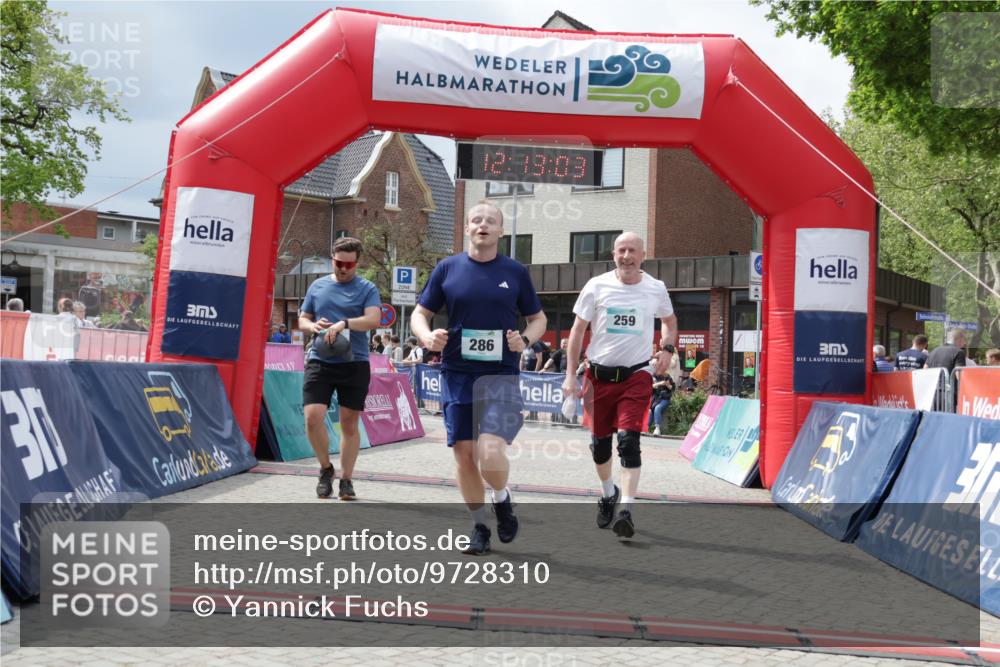10.05.2026 - 8. Wedeler Halbmarathon Yannick Fuchs http://msf.ph/oto/9728310 10.05.2026 12:13:01 Ziel 259, 274, 286 meine-sportfotos.de