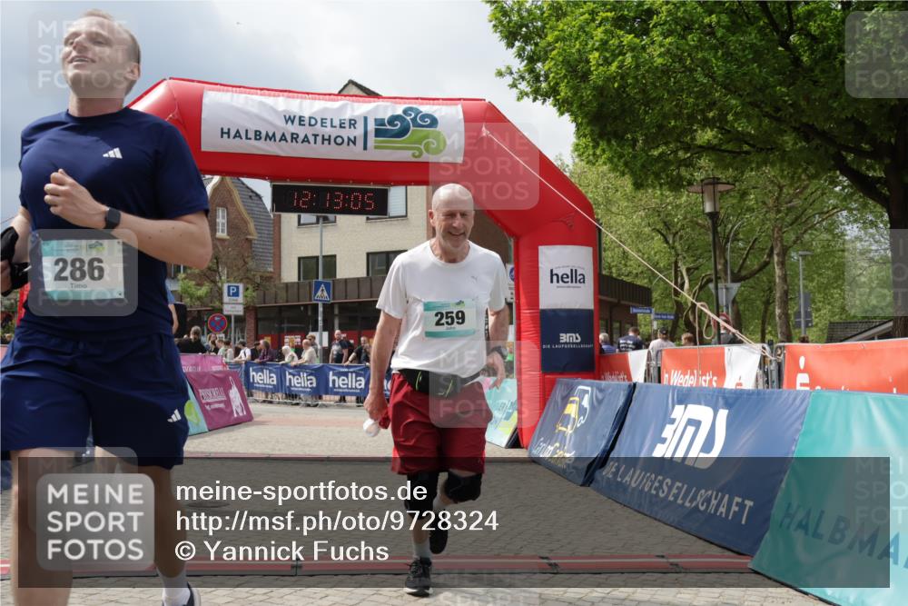 10.05.2026 - 8. Wedeler Halbmarathon Yannick Fuchs http://msf.ph/oto/9728324 10.05.2026 12:13:03 Ziel 259, 274, 286 meine-sportfotos.de