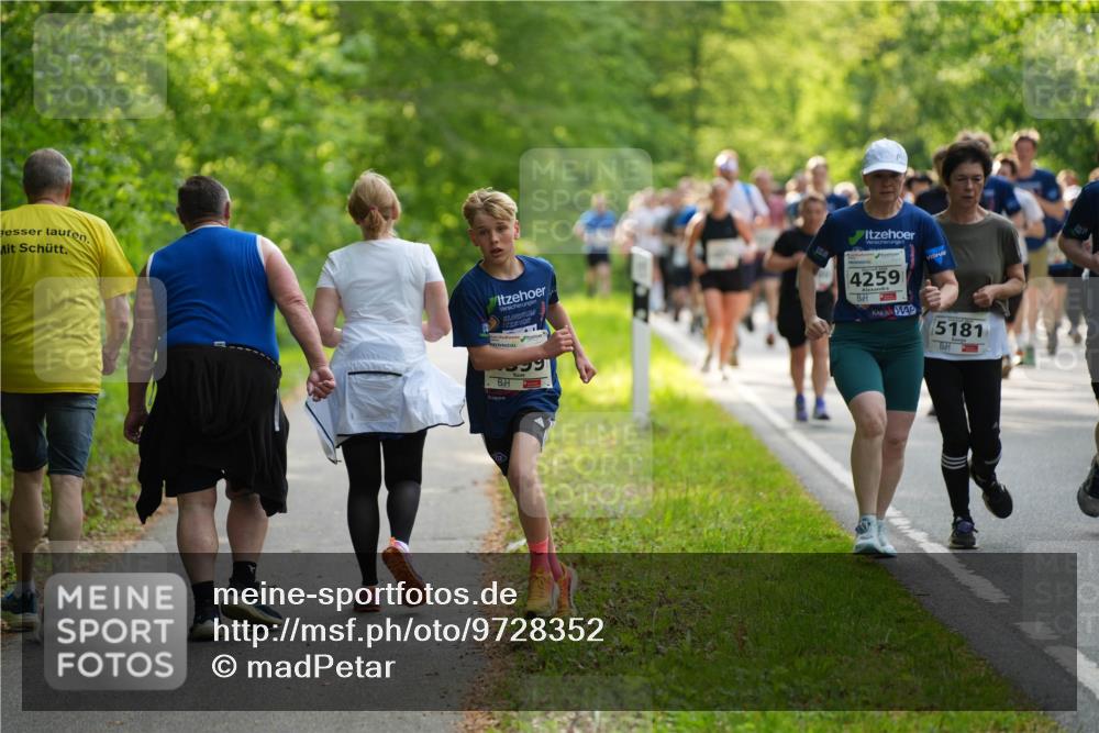 09.05.2026 - Störlauf LAZAROV Photography http://msf.ph/oto/9728352 09.05.2026 18:05:00 Laufen 4259, 5181 meine-sportfotos.de