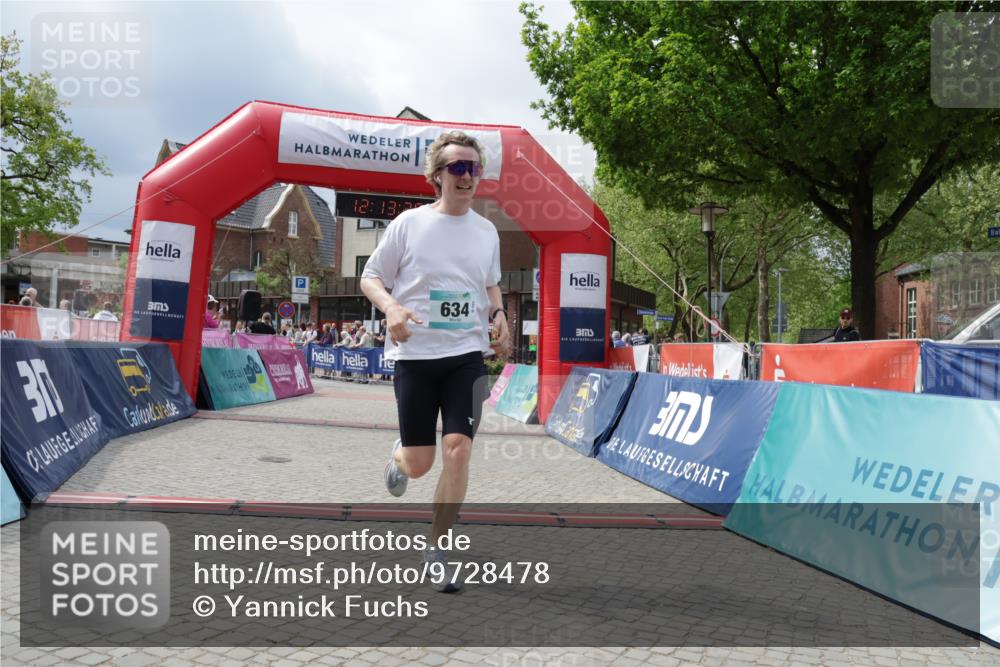 10.05.2026 - 8. Wedeler Halbmarathon Yannick Fuchs http://msf.ph/oto/9728478 10.05.2026 12:13:26 Ziel 634, 734 meine-sportfotos.de
