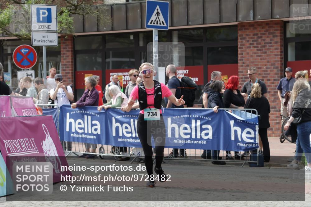 10.05.2026 - 8. Wedeler Halbmarathon Yannick Fuchs http://msf.ph/oto/9728482 10.05.2026 12:13:29 Ziel 634, 734 meine-sportfotos.de