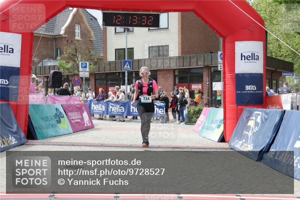 10.05.2026 - 8. Wedeler Halbmarathon Yannick Fuchs http://msf.ph/oto/9728527 10.05.2026 12:13:30 Ziel 634, 734 meine-sportfotos.de
