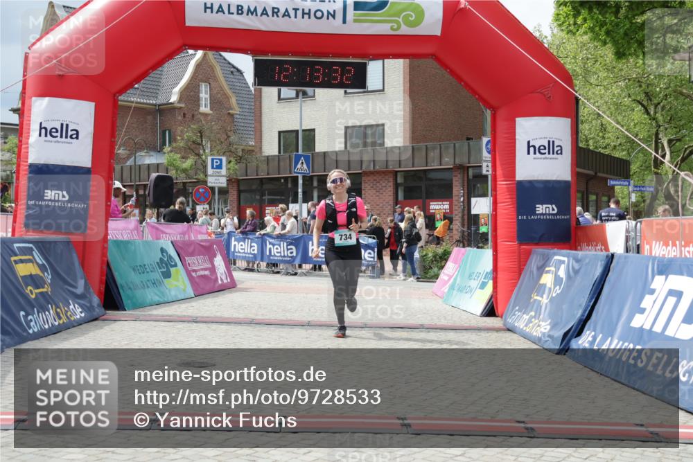 10.05.2026 - 8. Wedeler Halbmarathon Yannick Fuchs http://msf.ph/oto/9728533 10.05.2026 12:13:31 Ziel 634, 734 meine-sportfotos.de