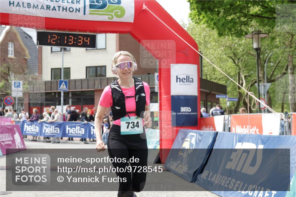 10.05.2026 - 8. Wedeler Halbmarathon Yannick Fuchs http://msf.ph/oto/9728545 10.05.2026 12:13:32 Ziel 734 meine-sportfotos.de