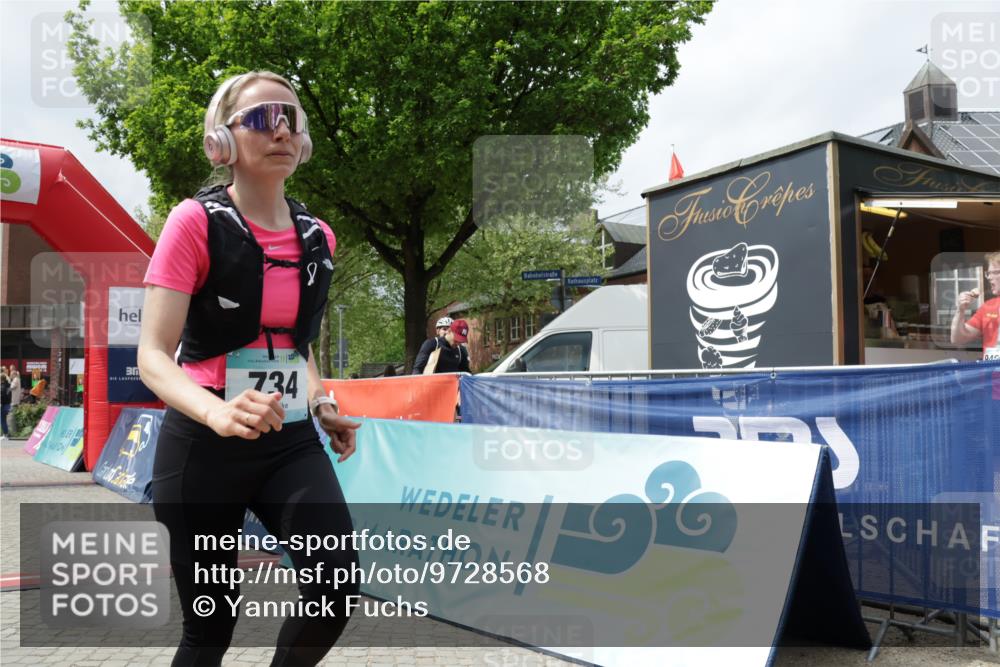 10.05.2026 - 8. Wedeler Halbmarathon Yannick Fuchs http://msf.ph/oto/9728568 10.05.2026 12:13:33 Ziel 734 meine-sportfotos.de