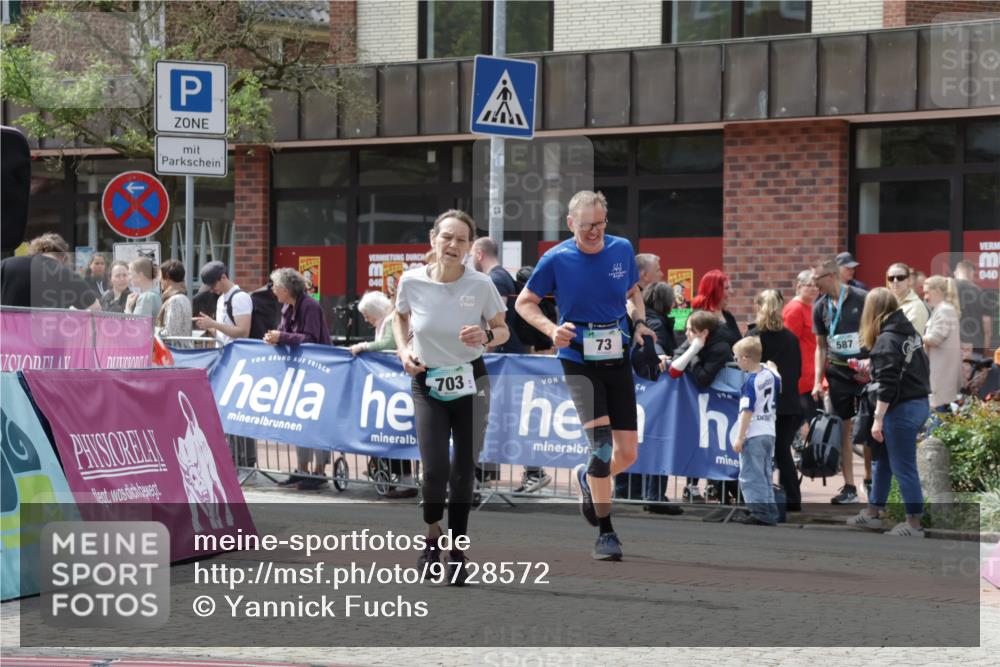 10.05.2026 - 8. Wedeler Halbmarathon Yannick Fuchs http://msf.ph/oto/9728572 10.05.2026 12:13:37 Ziel 73, 703 meine-sportfotos.de