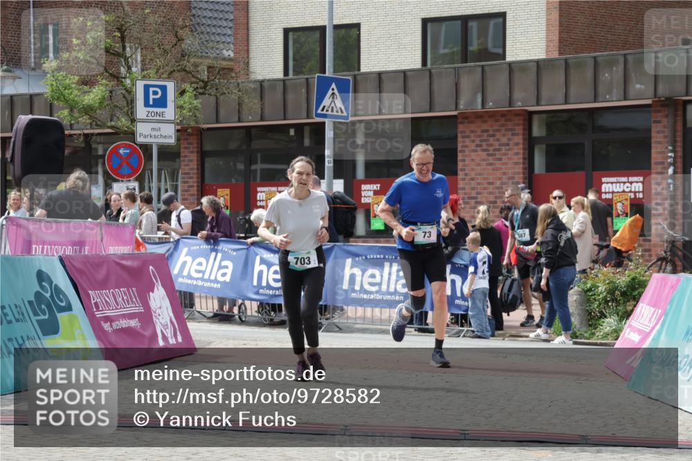 10.05.2026 - 8. Wedeler Halbmarathon Yannick Fuchs http://msf.ph/oto/9728582 10.05.2026 12:13:37 Ziel 73, 703 meine-sportfotos.de