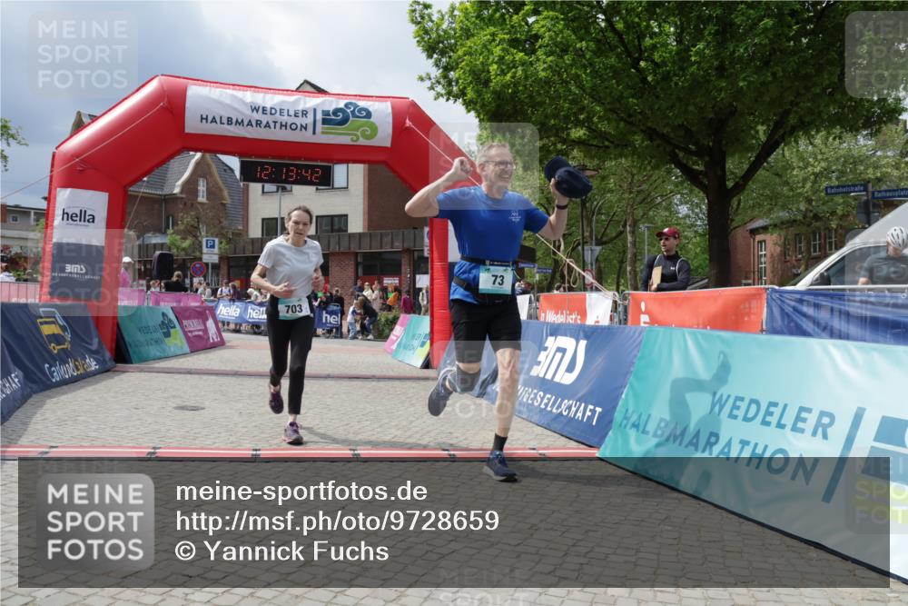 10.05.2026 - 8. Wedeler Halbmarathon Yannick Fuchs http://msf.ph/oto/9728659 10.05.2026 12:13:41 Ziel 73, 703 meine-sportfotos.de