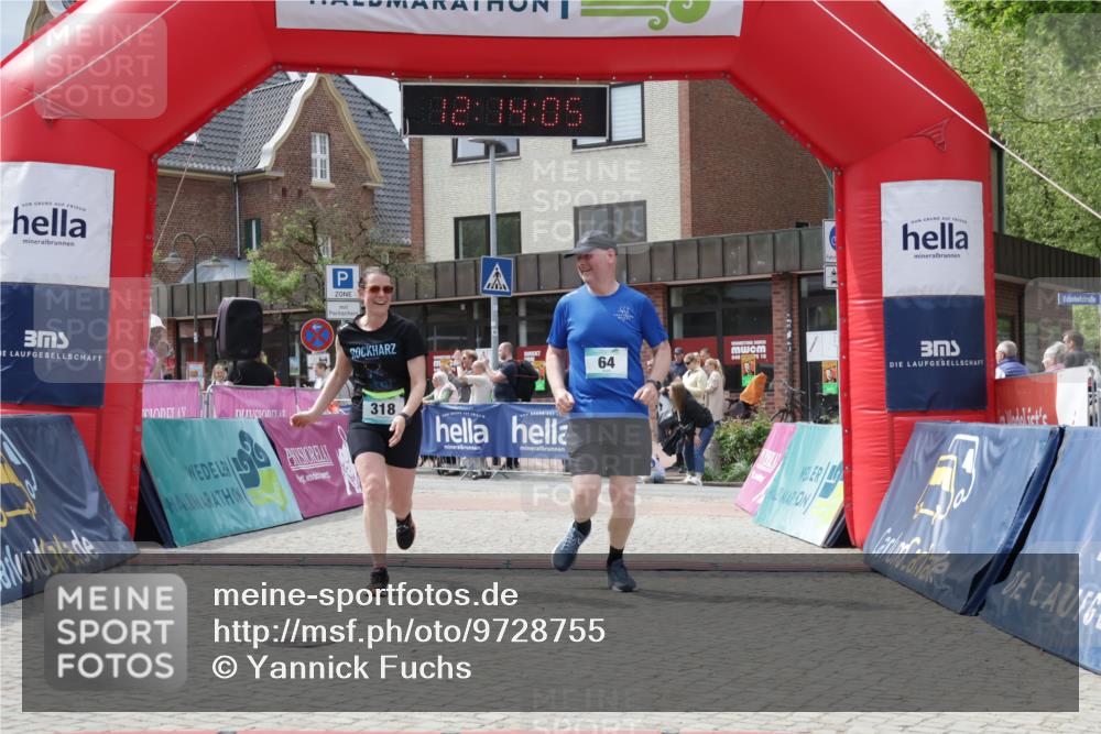 10.05.2026 - 8. Wedeler Halbmarathon Yannick Fuchs http://msf.ph/oto/9728755 10.05.2026 12:14:03 Ziel 64, 318, 2008 meine-sportfotos.de