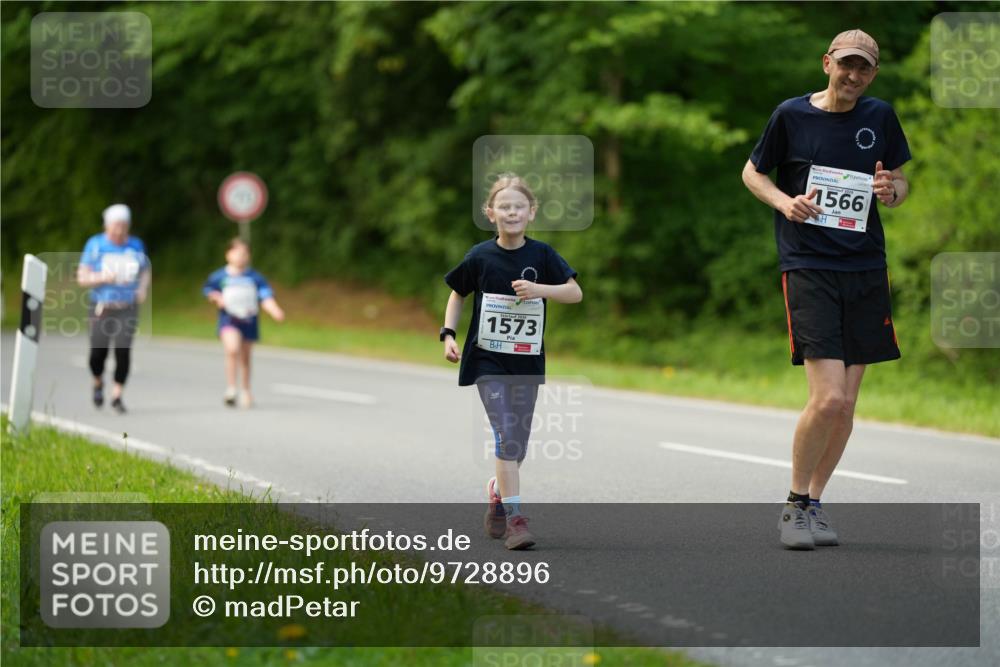 09.05.2026 - Störlauf LAZAROV Photography http://msf.ph/oto/9728896 09.05.2026 14:21:48 Laufen 1573, 1566 meine-sportfotos.de