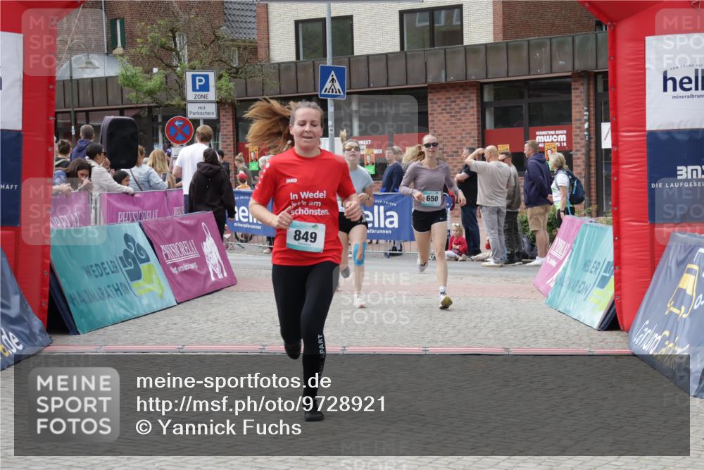 10.05.2026 - 8. Wedeler Halbmarathon Yannick Fuchs http://msf.ph/oto/9728921 10.05.2026 11:43:03 Ziel 109, 128, 649, 650, 849, 906, 973, 2158 meine-sportfotos.de