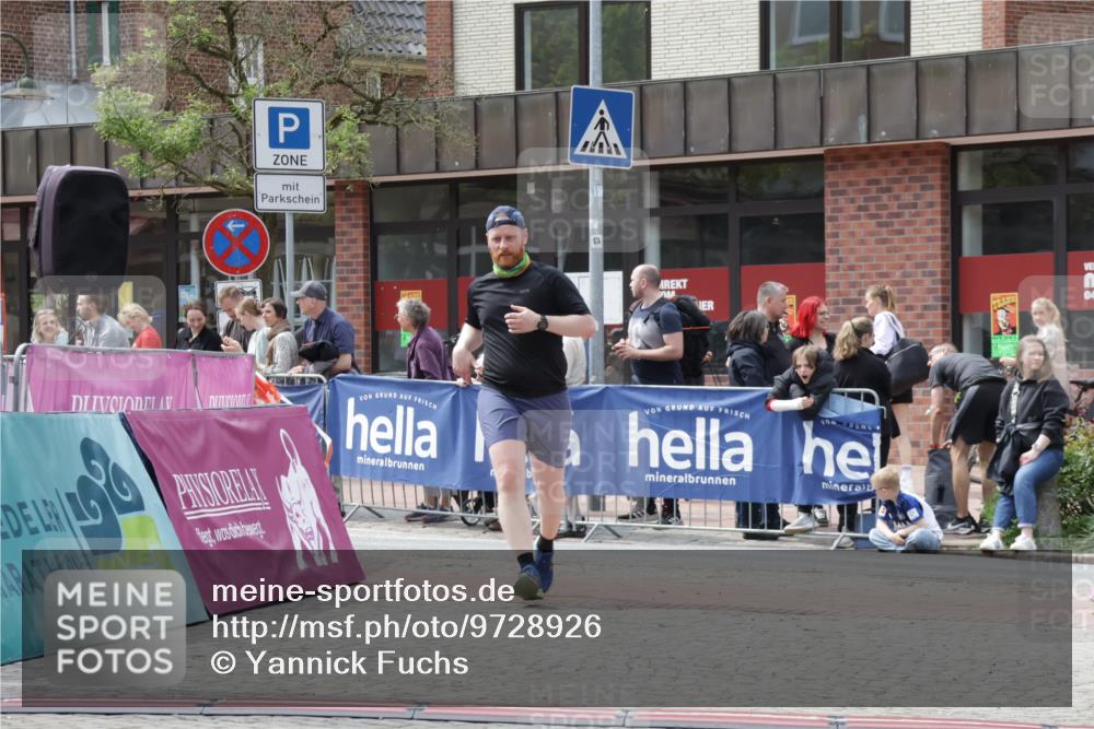 10.05.2026 - 8. Wedeler Halbmarathon Yannick Fuchs http://msf.ph/oto/9728926 10.05.2026 12:14:24 Ziel 446 meine-sportfotos.de
