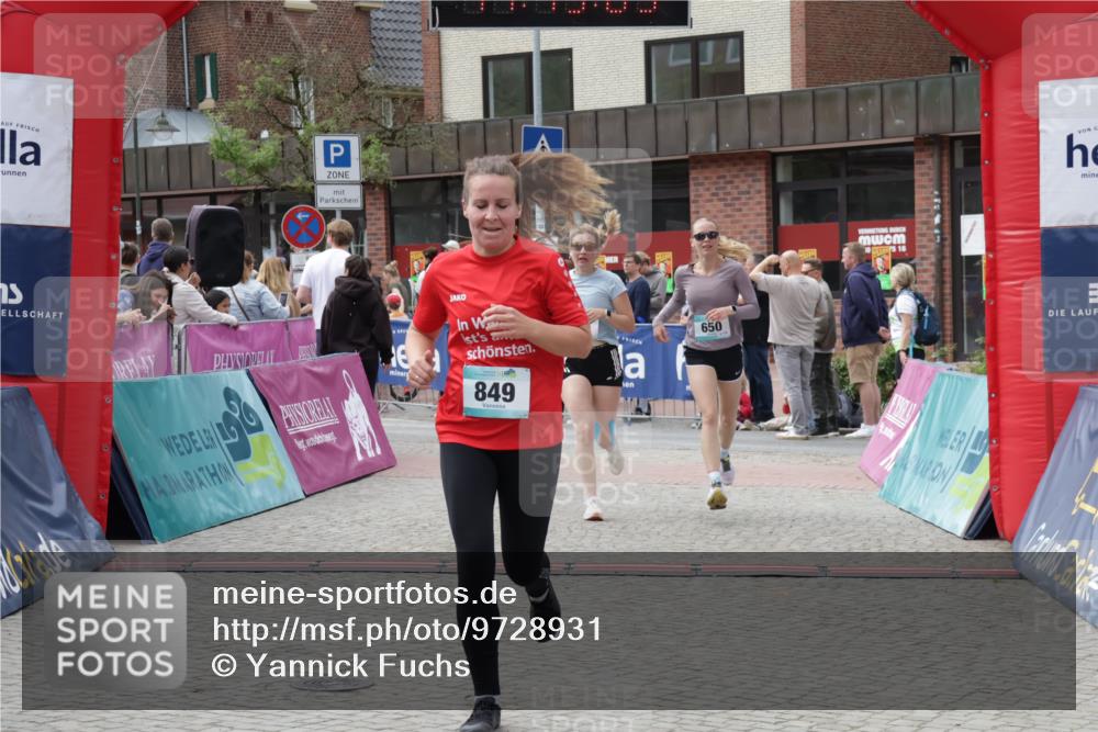 10.05.2026 - 8. Wedeler Halbmarathon Yannick Fuchs http://msf.ph/oto/9728931 10.05.2026 11:43:04 Ziel 109, 128, 649, 650, 849, 973, 2073, 2158 meine-sportfotos.de