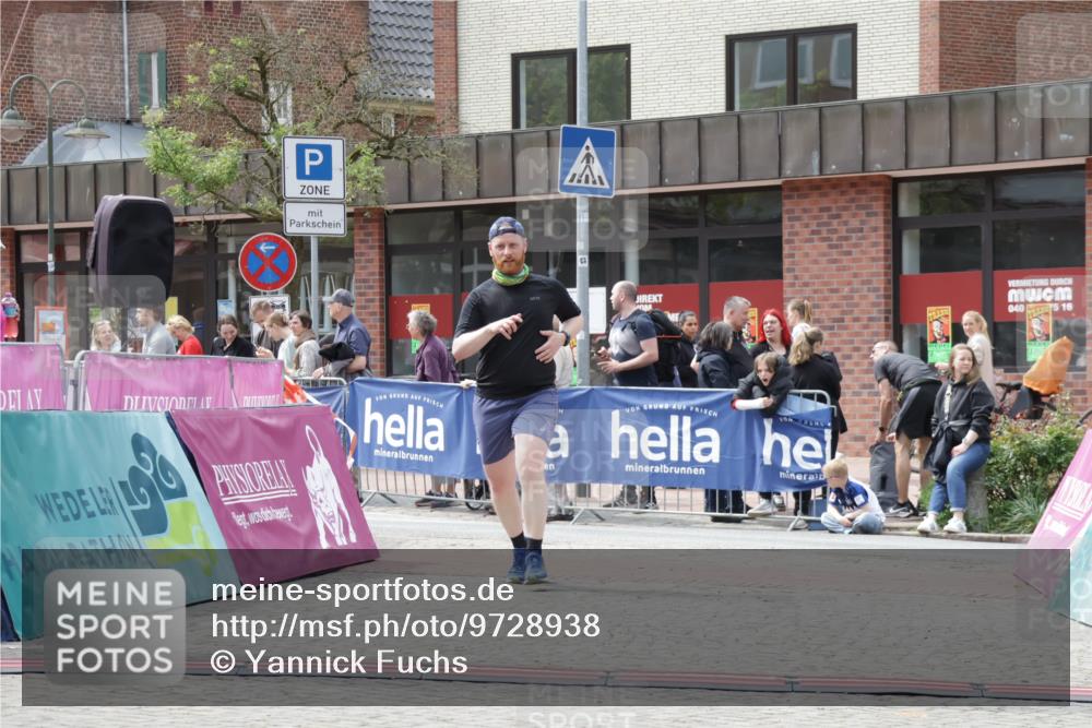 10.05.2026 - 8. Wedeler Halbmarathon Yannick Fuchs http://msf.ph/oto/9728938 10.05.2026 12:14:24 Ziel 446 meine-sportfotos.de