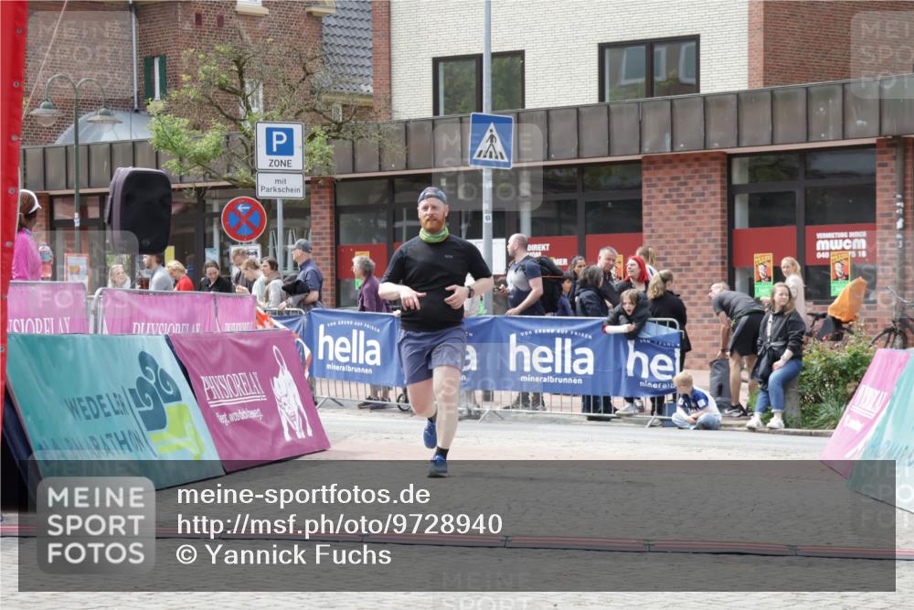 10.05.2026 - 8. Wedeler Halbmarathon Yannick Fuchs http://msf.ph/oto/9728940 10.05.2026 12:14:24 Ziel 446 meine-sportfotos.de