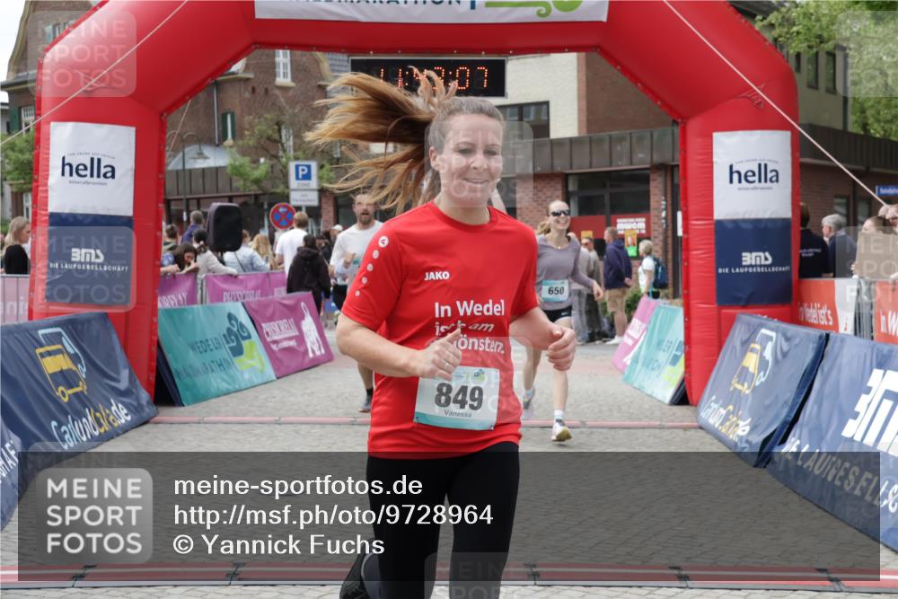 10.05.2026 - 8. Wedeler Halbmarathon Yannick Fuchs http://msf.ph/oto/9728964 10.05.2026 11:43:05 Ziel 109, 128, 649, 650, 849, 973, 2073, 2158 meine-sportfotos.de